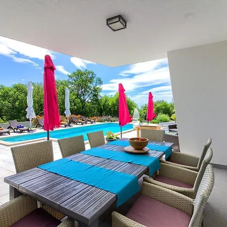 Vila Windrose Villa *